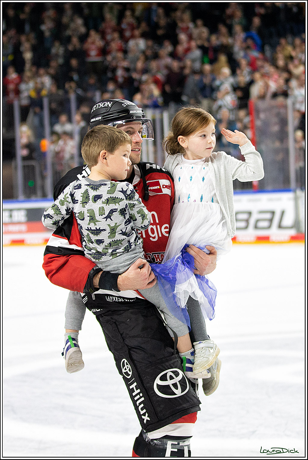 PENNY DEL;  Koelner Haie - Krefeld Pinguins; Koeln, 31.10.2021